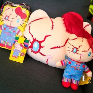UNIVERSAL STUDIOS Hello Kitty Chucky Bundle